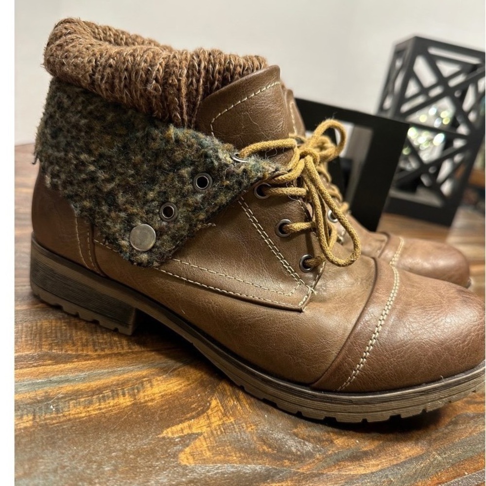 Refresh Ankle Boots Brown Lace Up Sweater Cuff Combat Booties Woman's ‎ 7
